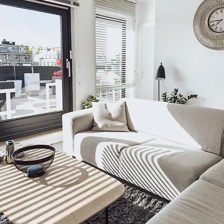 Modern Centrum Met Enorm Dakterras Daire