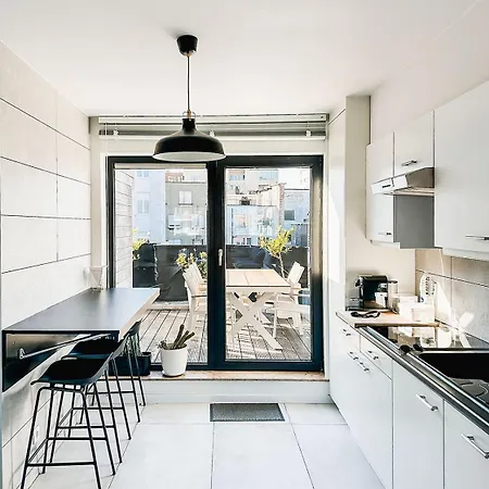 Modern Centrum Met Enorm Dakterras * Οστένδη