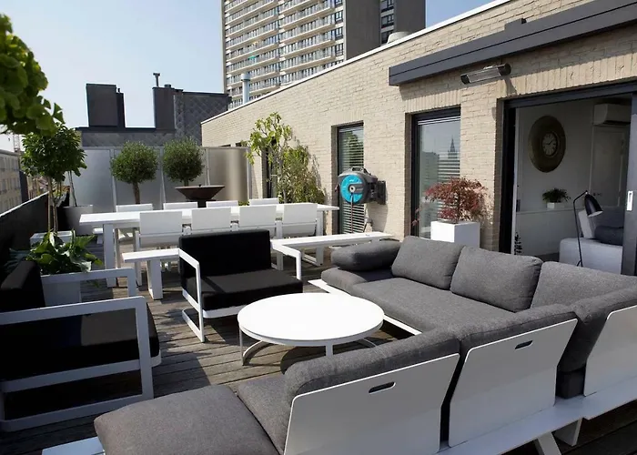 Modern Centrum Met Enorm Dakterras * أوستيند